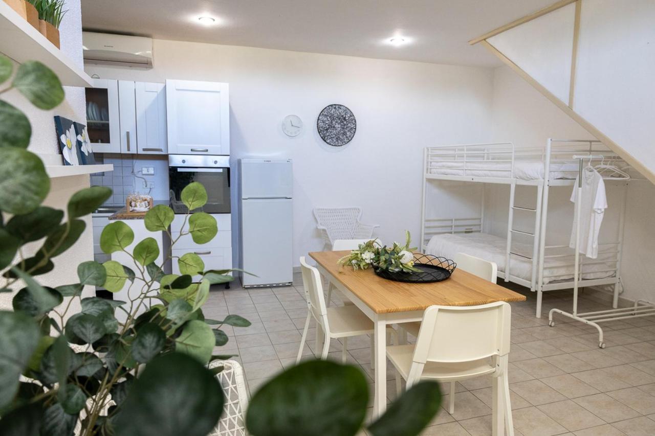 Gli Ulivi Di Gino Bed & Breakfast Sanarica Bagian luar foto
